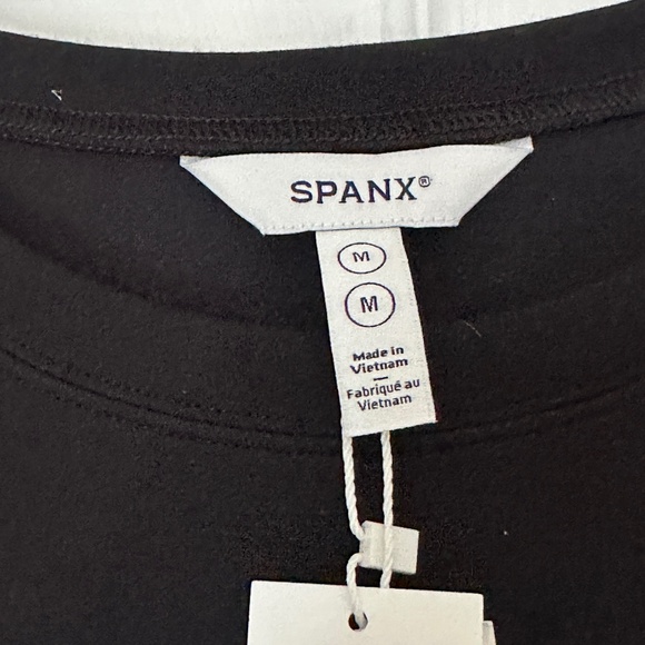 Brand New SPANX AirEssentials Very Black Crewneck Dress Size Medium Athleisure - Picture 4 of 10